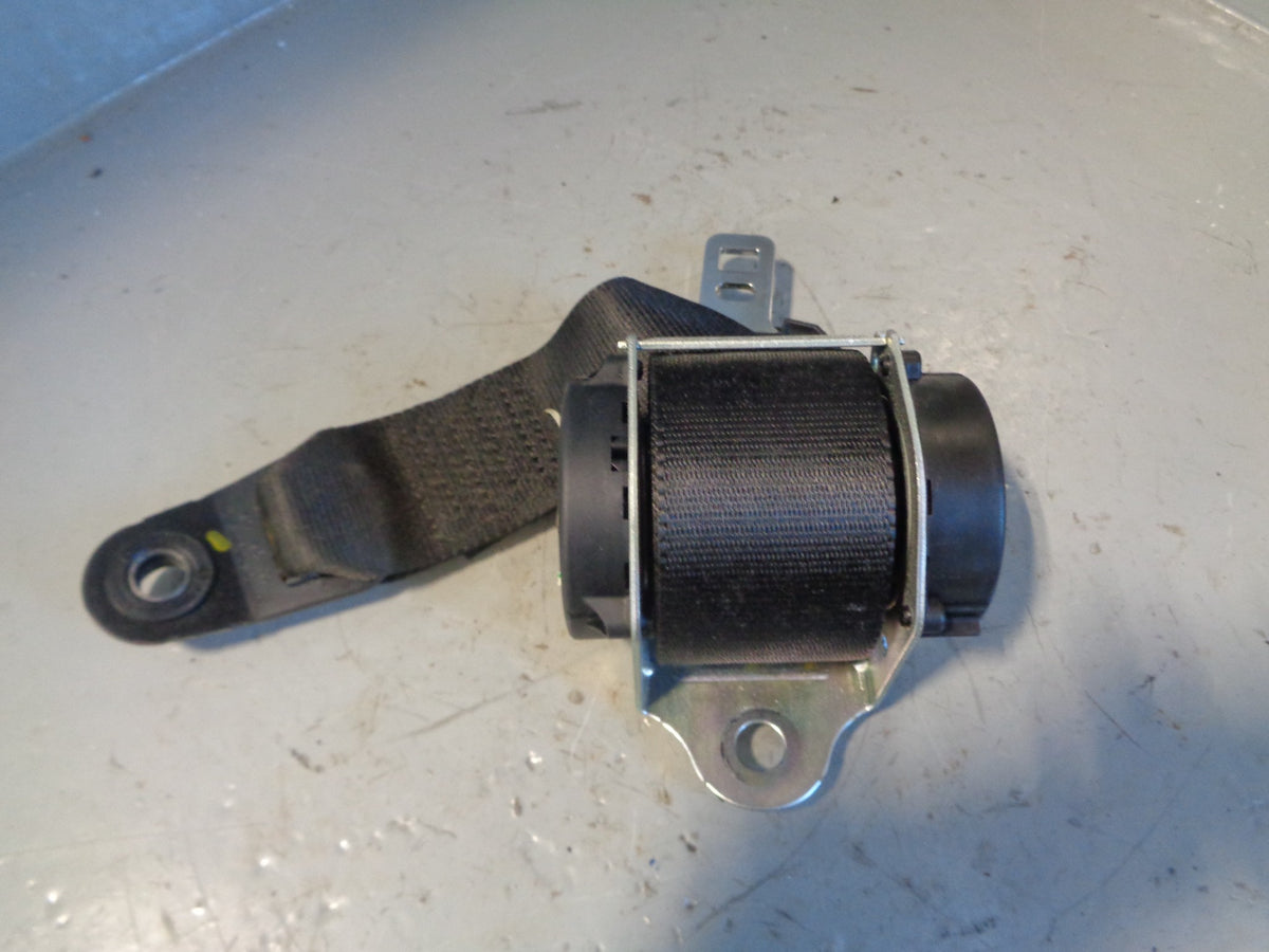 Freelander 1 Seat Belt in Black Off Side Rear 3 Door Land Rover 1998 to 2006