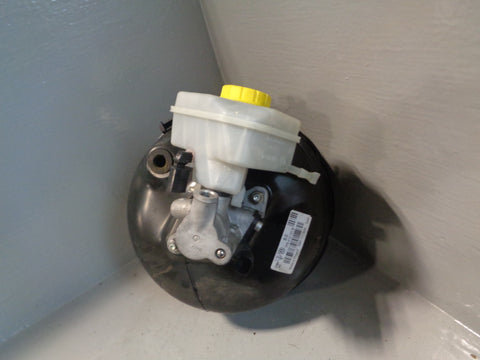 Porsche Cayenne 958 92A Brake Master Cylinder and Servo 3.0 V6 TDi 7P0.612.101.B