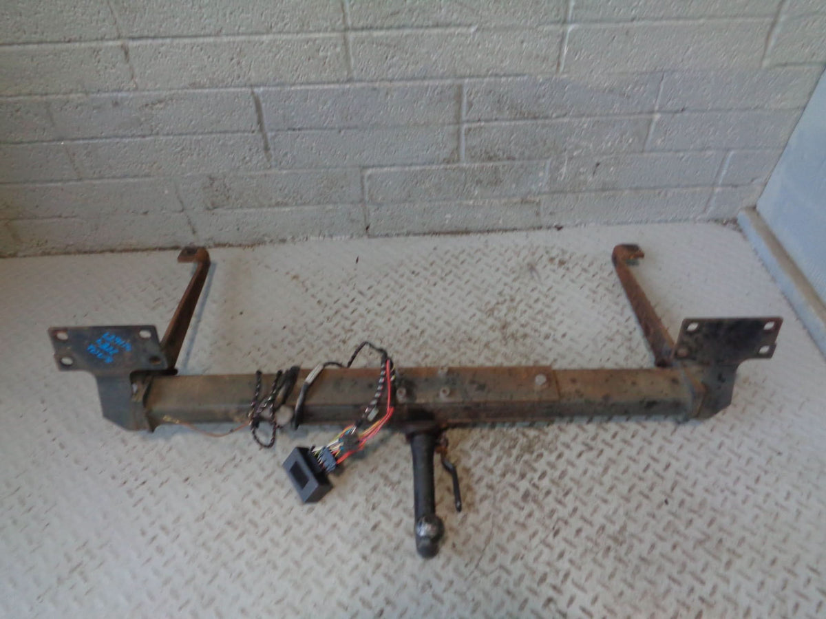 Range Rover L322 Tow Bar Single Electric Detachable 2002 to 2009 L29114