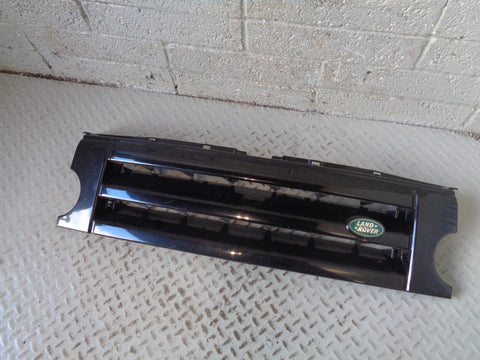 Discovery 3 Grille Front Java Black 697 Land Rover 2004 to 2009 L11035