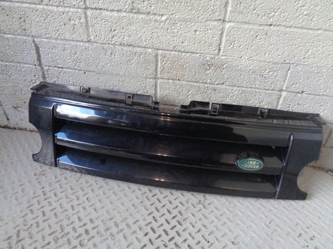 Discovery 3 Grille Front Java Black 697 Land Rover 2004 to 2009 L11035