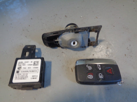 Range Rover Evoque Key Remote and Blade with Door Lock 2011 to 2015 L18065