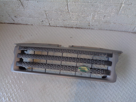 Range Rover Sport Front Grille Pre Facelift in Grey and Black L320 2005 to 2009