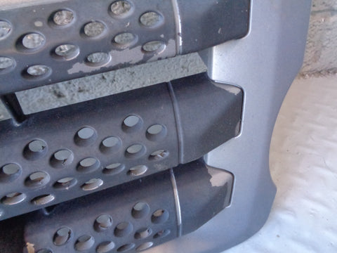 Range Rover Sport Front Grille Pre Facelift in Grey and Black L320 2005 to 2009