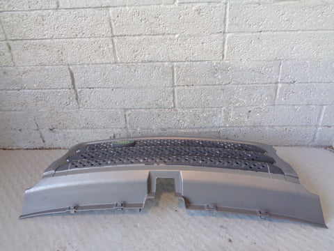 Range Rover Sport Front Grille Pre Facelift in Grey and Black L320 2005 to 2009