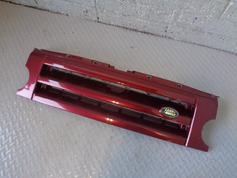 Discovery 3 Grille Front Alveston Red Land Rover 2004 to 2009 L19055