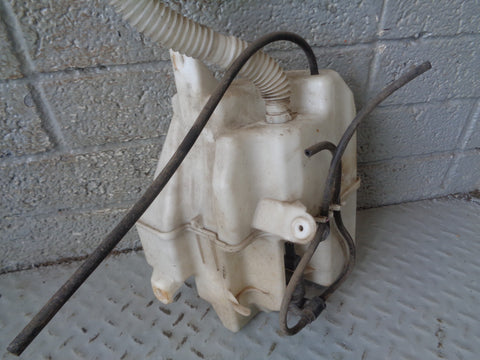 Freelander 2 Washer Bottle Windscreen and One Pump Land Rover 2006 to 2015