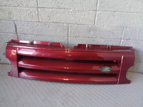 Discovery 3 Grille Front Alveston Red Land Rover 2004 to 2009 L19055