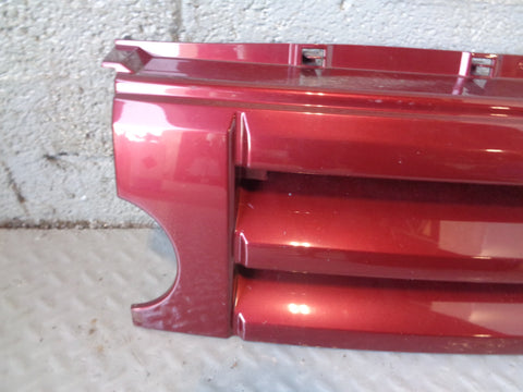 Discovery 3 Grille Front Alveston Red Land Rover 2004 to 2009 L19055