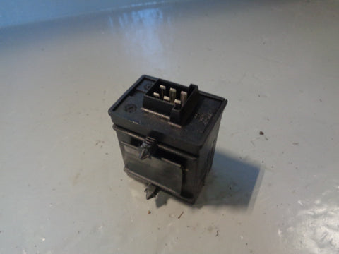 Freelander 1 Heated Seat Relay Module AWR500030 Land Rover 1998 to 2006