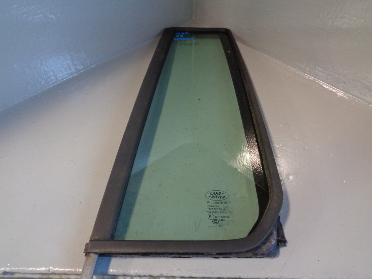 Discovery 3 Window Glass Door Near Side Rear Quarter Land Rover Standard Tint