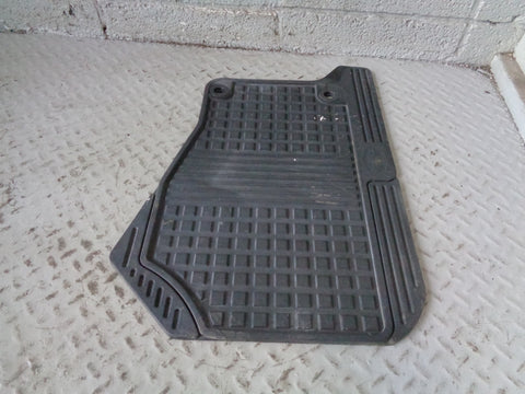 Discovery 3 Floor Mat Passenger Rubber Heavy Duty Land Rover Front Left L11035