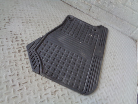 Discovery 3 Floor Mat Passenger Rubber Heavy Duty Land Rover Front Left L11035