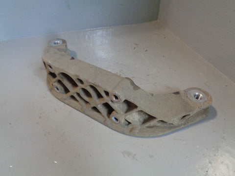 Freelander 2 TD4 Rear Diff Differential Bracket 6527110600 Land Rover