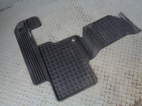 Discovery 3 Floor Mat Rear Right 2nd Row Rubber Heavy Duty Land Rover L11035