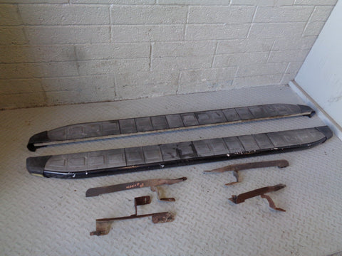 Discovery 3 Side Steps Pair Of Black Grey Land Rover 2004 to 2009 K18034