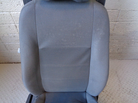 Discovery 3 Front Seats Pair Cloth Grey Manual Land Rover 2004 to 2009 K07045