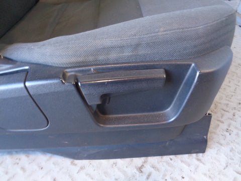 Discovery 3 Front Seats Pair Cloth Grey Manual Land Rover 2004 to 2009 K07045