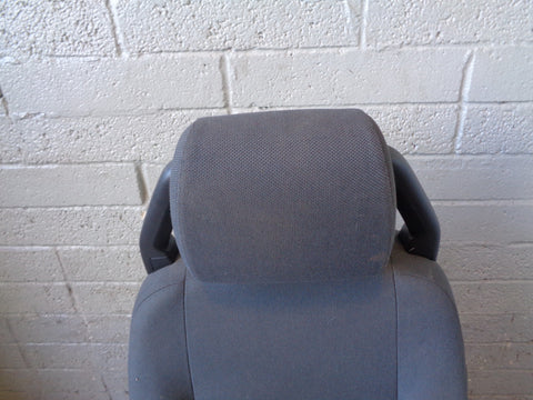 Discovery 3 Front Seats Pair Cloth Grey Manual Land Rover 2004 to 2009 K07045
