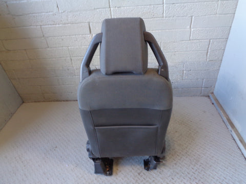 Discovery 3 Front Seats Pair Cloth Grey Manual Land Rover 2004 to 2009 K07045