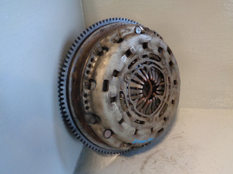 Discovery 3 Clutch Dual Mass Flywheel  2.7 TDV6 Land Rover 2004 to 2009 L11035