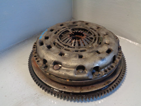 Discovery 3 Clutch Dual Mass Flywheel  2.7 TDV6 Land Rover 2004 to 2009 L11035