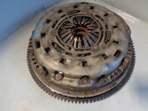 Discovery 3 Clutch Dual Mass Flywheel  2.7 TDV6 Land Rover 2004 to 2009 L11035