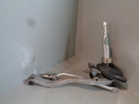 Discovery 3 Gear Linkage Manual 2.7 TDV6 Gear Stick Land Rover UKD500053