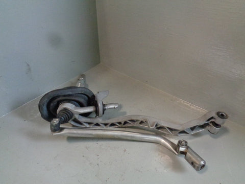Discovery 3 Gear Linkage Manual 2.7 TDV6 Gear Stick Land Rover UKD500053
