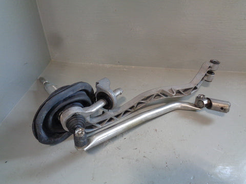 Discovery 3 Gear Linkage Manual 2.7 TDV6 Gear Stick Land Rover UKD500053