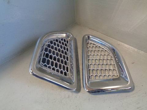 Range Rover Sport Wing Vents Pair Metal Chrome L320 LR006305 LR006306