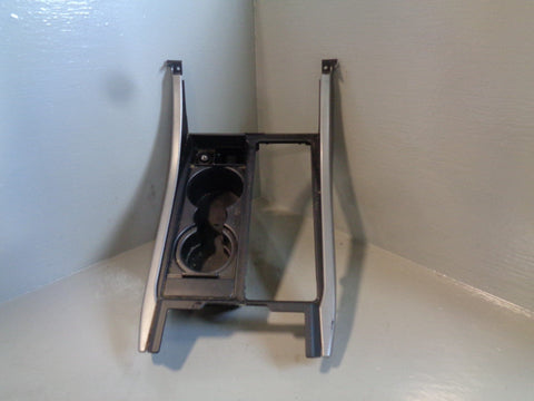 Range Rover Sport Centre Console Trim Surround Silver Cup Holders 2005 to 2009