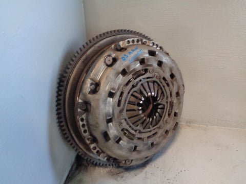 Discovery 3 Clutch Dual Mass Flywheel  2.7 TDV6 Land Rover 2004 to 2009 L19055