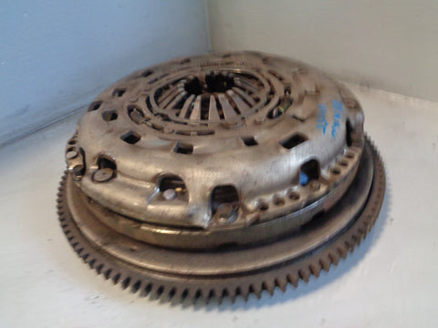 Discovery 3 Clutch Dual Mass Flywheel  2.7 TDV6 Land Rover 2004 to 2009 L19055