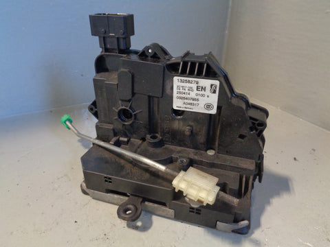 Genuine Vauxhall Corsa D MK4 Front Right Door Lock – OEM 13258279