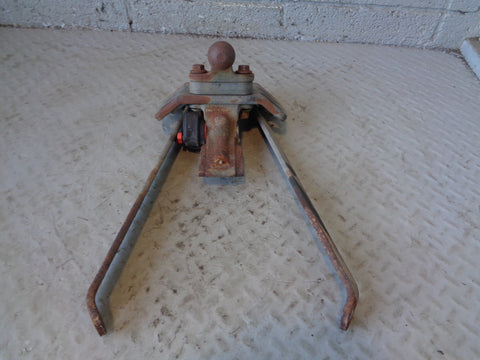 Discovery 3 Tow Bar Land Rover Fixed with Lock and Key 2004 to 2009 L19055