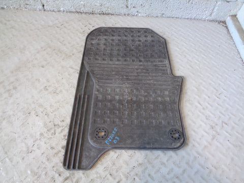 Discovery 3 Floor Mats Rubber Heavy Duty 2004 to 2009 Land Rover D22055