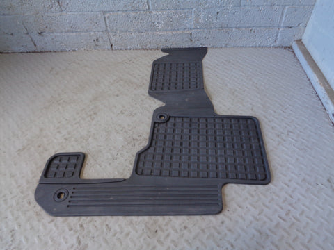 Discovery 3 Floor Mats Rubber Heavy Duty 2004 to 2009 Land Rover D22055