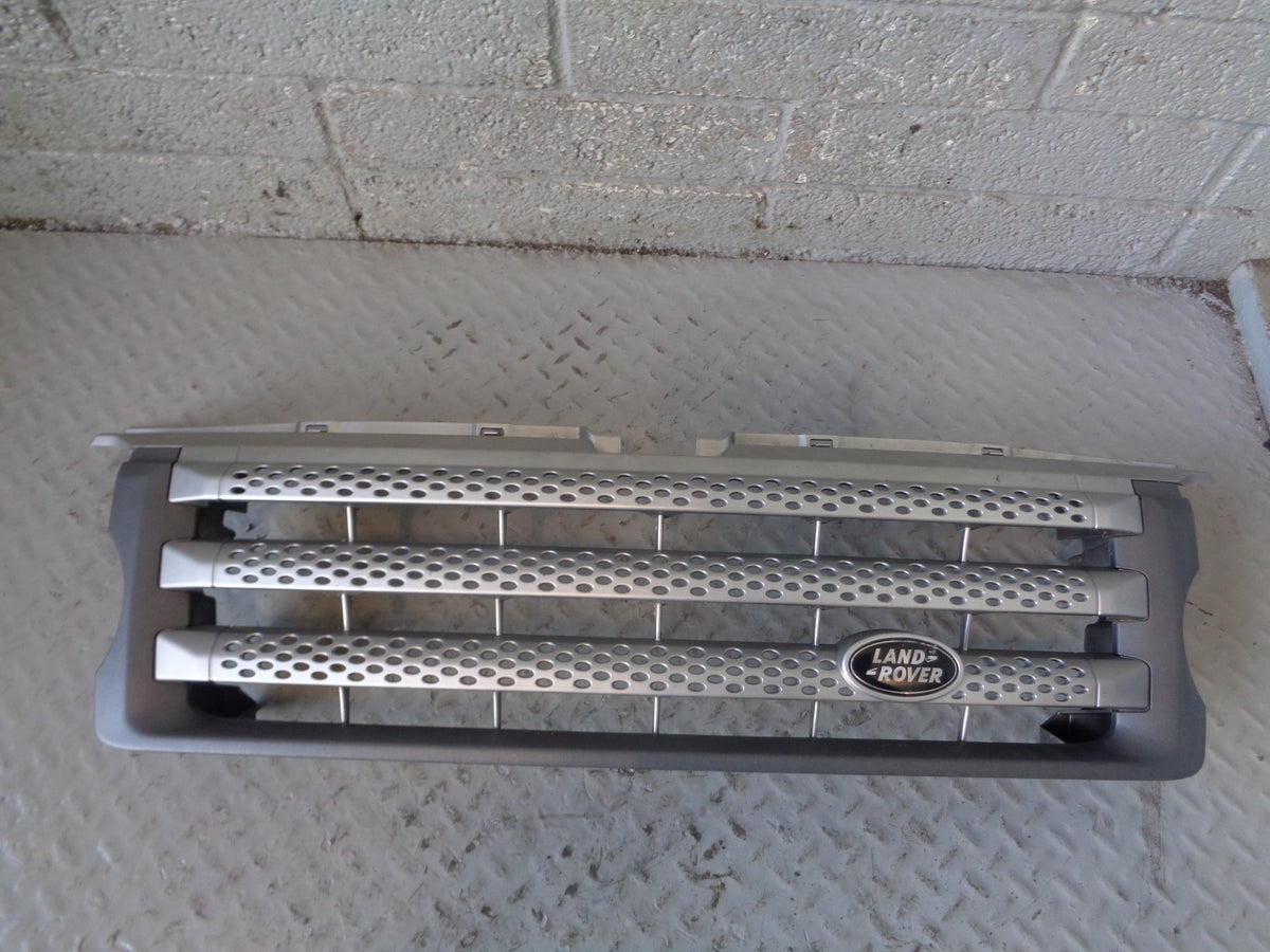 Range Rover Sport Front Grille Pre Facelift Silver Grey L320 2005 to 2009 L14045