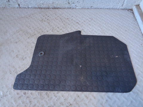 Discovery 3 Floor Mats Rubber  2004 to 2009 Land Rover Aftermarket R24045