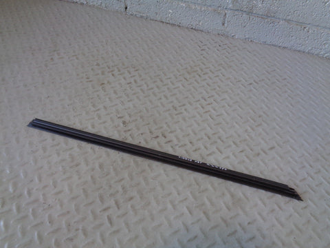 Range Rover Evoque Internal Window Seal Weather Strip Near Side Front 5 Door