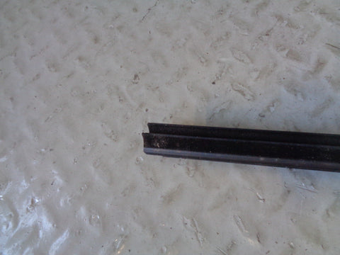 Range Rover Evoque Internal Window Seal Weather Strip Near Side Front 5 Door