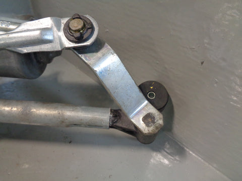 Corsa D Front Wiper Motor and Linkage 13432686 Vauxhall 2006 to 2014