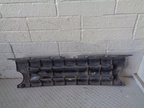 Discovery 3 Grille Front Zambesi Silver Land Rover 2004 to 2009 K07084