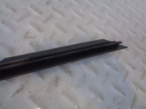 Range Rover Evoque Internal Window Seal Weather Strip Near Side Front 5 Door