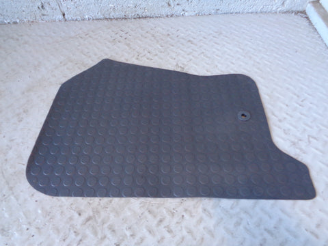 Discovery 3 Floor Mats Rubber  2004 to 2009 Land Rover Aftermarket R24045