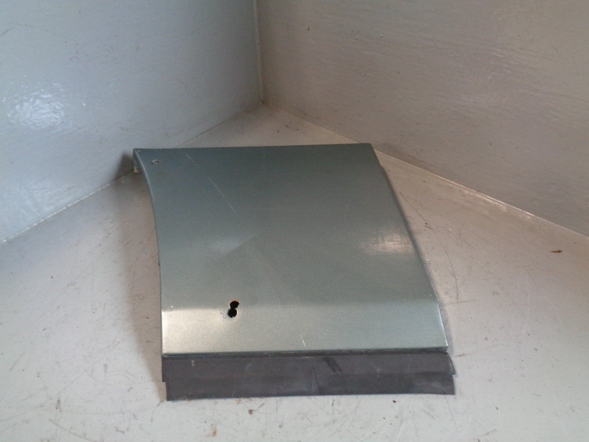 Range Rover L322 Wing Trim Near Side Front Giverny Green S25064