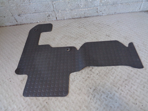 Discovery 3 Floor Mats Rubber  2004 to 2009 Land Rover Aftermarket R24045