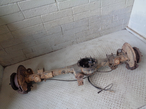 Discovery 1 Rear Axle Casing with Half Shafts Hubs 300TDi Land Rover