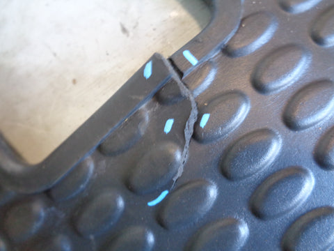 Discovery 2 Rubber Boot Liner Extended Floor Mat Land Rover 1998 to 2004 R05035